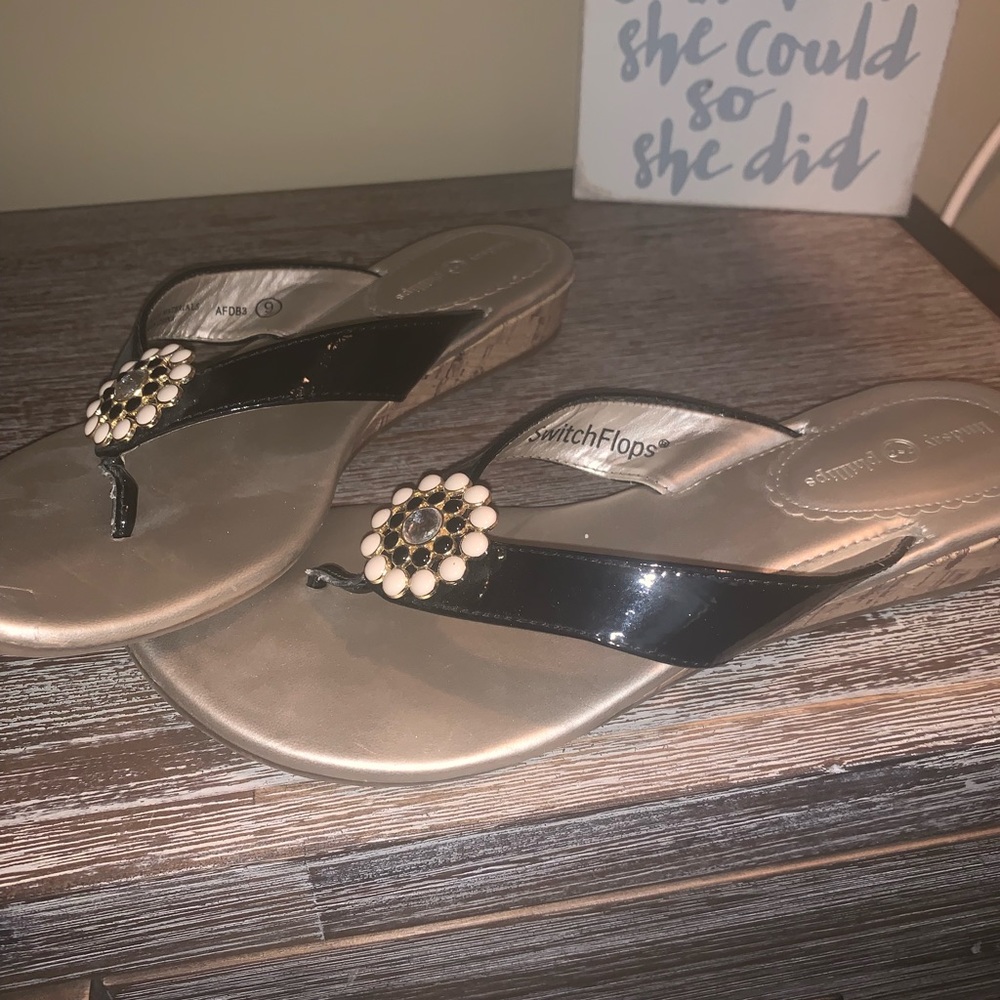 **5 for $18**  Lindsey Phillips Switch Flops